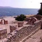 Family Hotel St Stefan Nessebar فندق