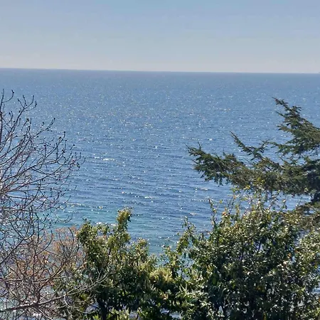 Family St Stefan 3* Νεσέμπαρ